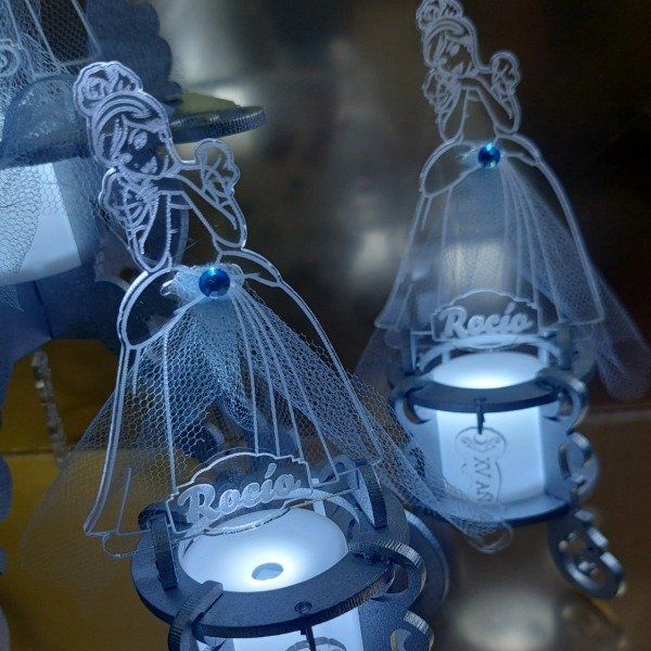 Producto - Cenicienta luminosa