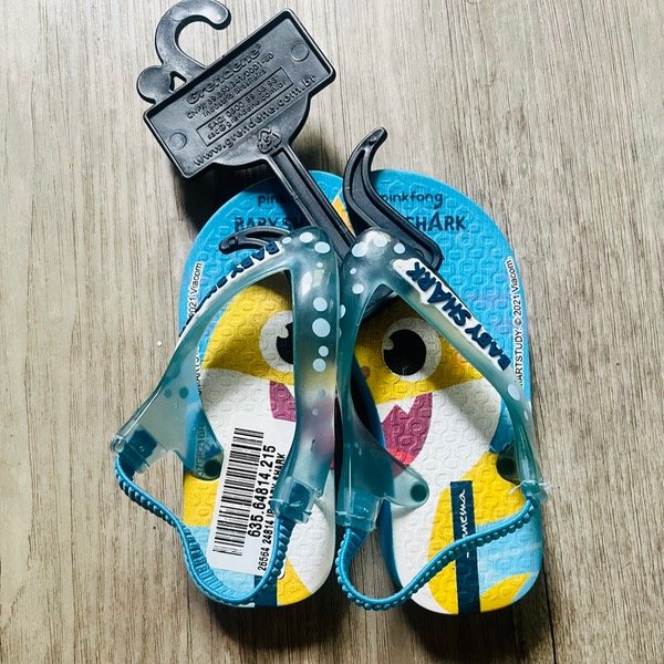 Producto - Ojotas Ipanema Baby Shark 20/21