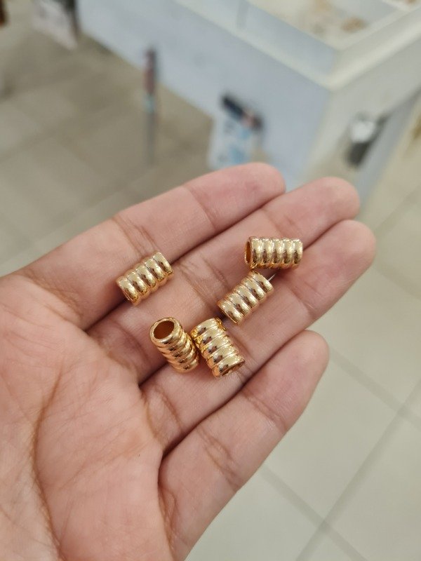 Producto - DIJE DORADO PASANTE