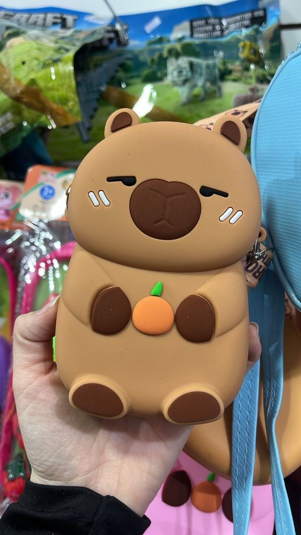 Producto - cartera de capybara silicona