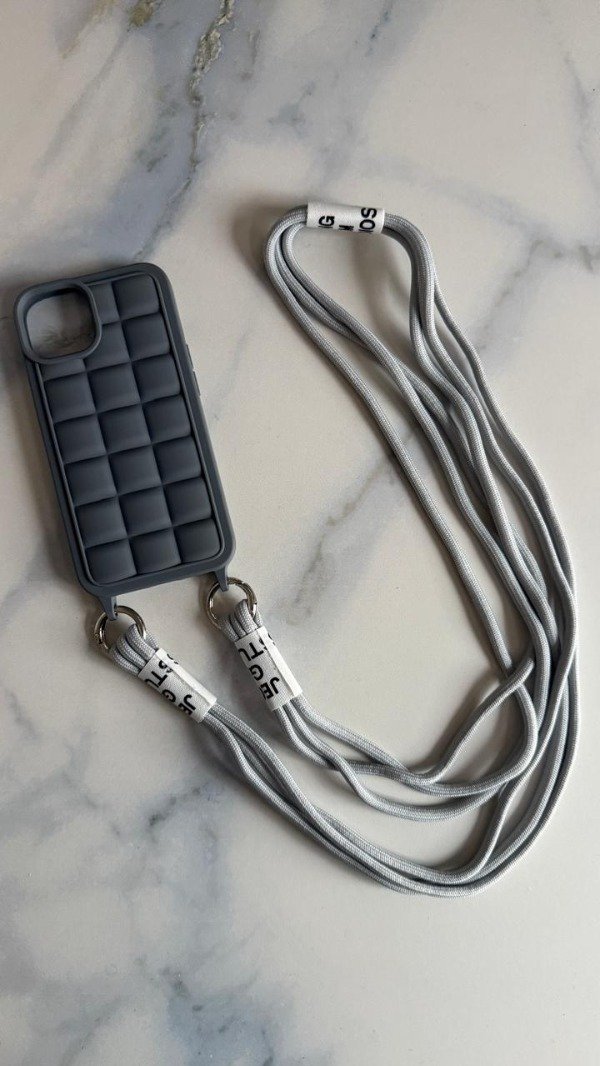 Producto - Funda con correa larga Iph 13 - 14