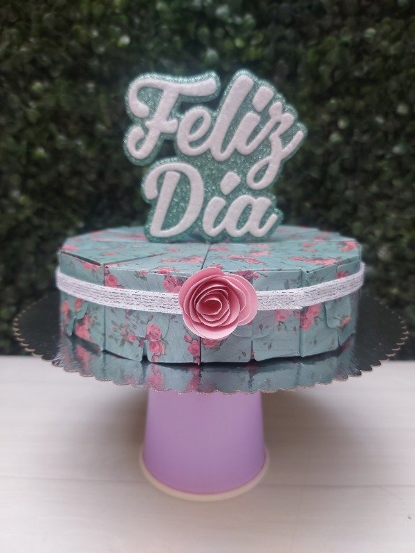 Producto - Caja torta 12 porciones + base + topper