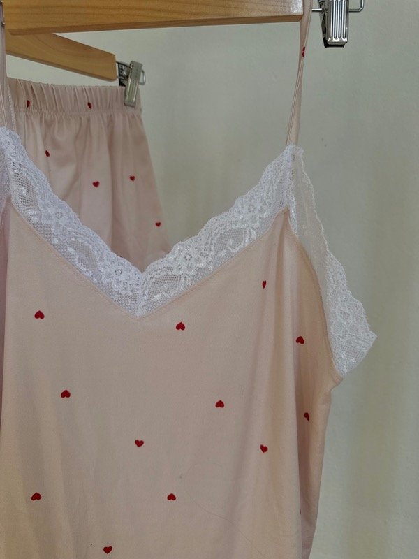 Producto - Pijama corto Rosario rosa con corazones rojos - 1