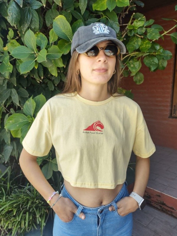 Producto - Remera Crop Ola Amarilla Pastel