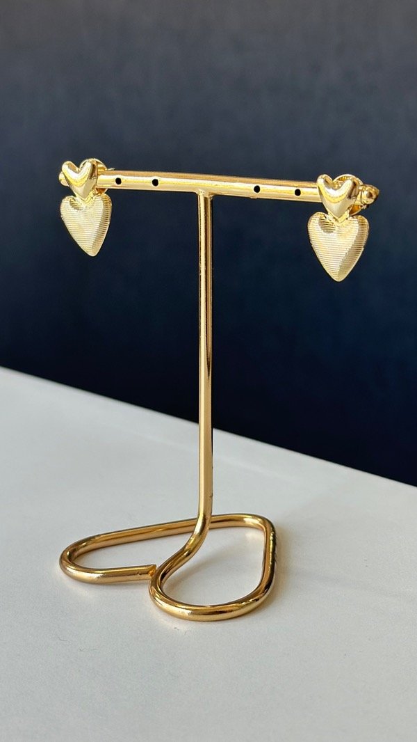 Producto - Aros pasantes corazones laminados en oro 18k