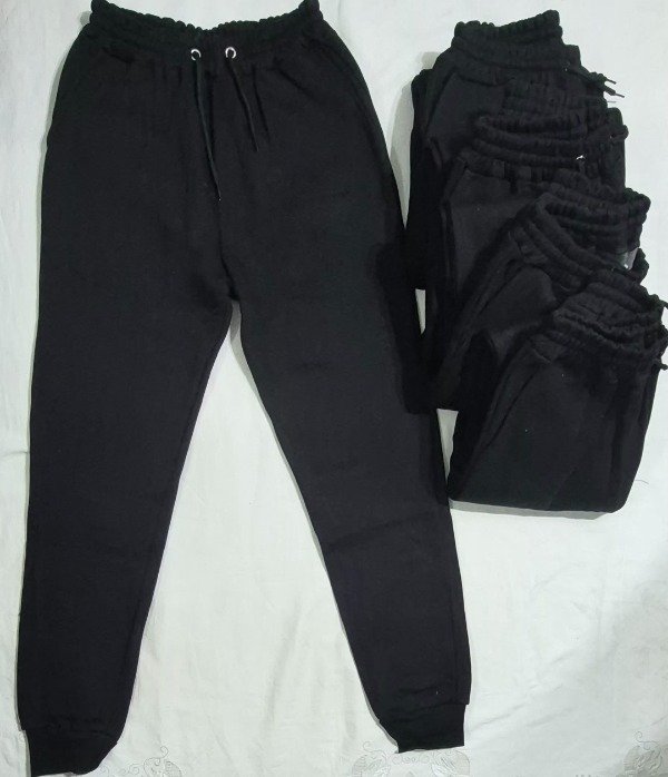 Producto - Jogging c/puño (negro)