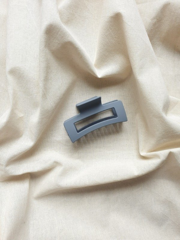 Producto - Broche clásico M gris