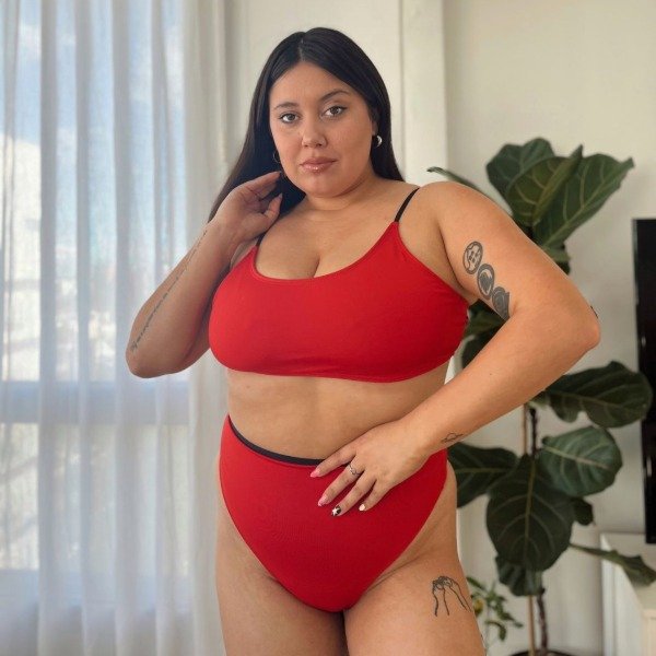 Producto - Bikini roja con vedetina - talle 100/105