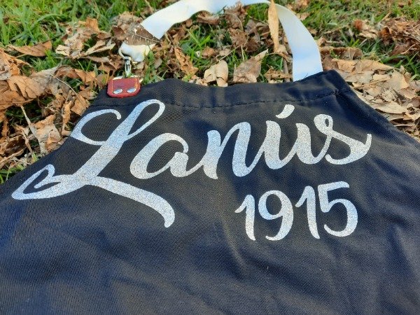 Producto - Delantal Lanús 1915 Negro