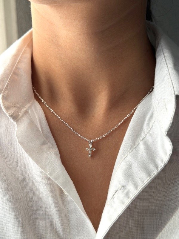 Producto - Collar cruz mini cubic