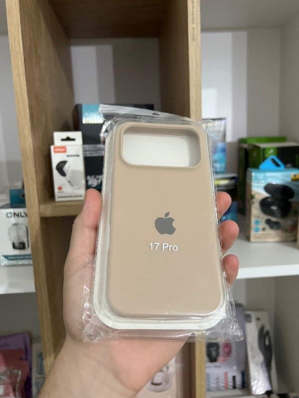 Producto - Funda IPhone 17 Pro marrón claro