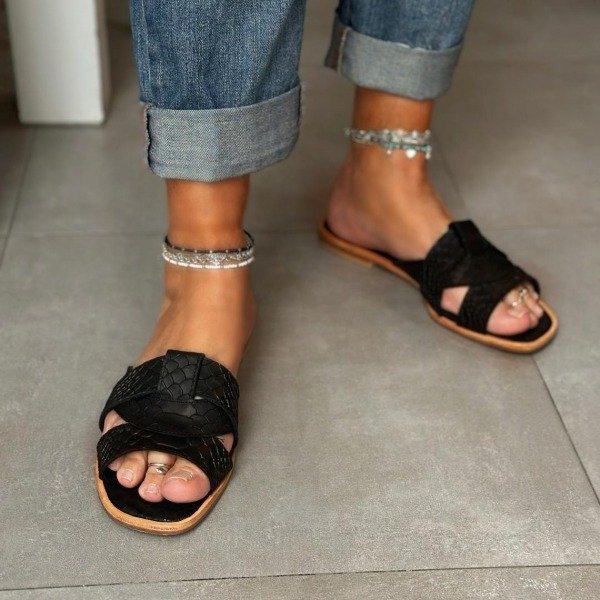 Producto - Noa Negro