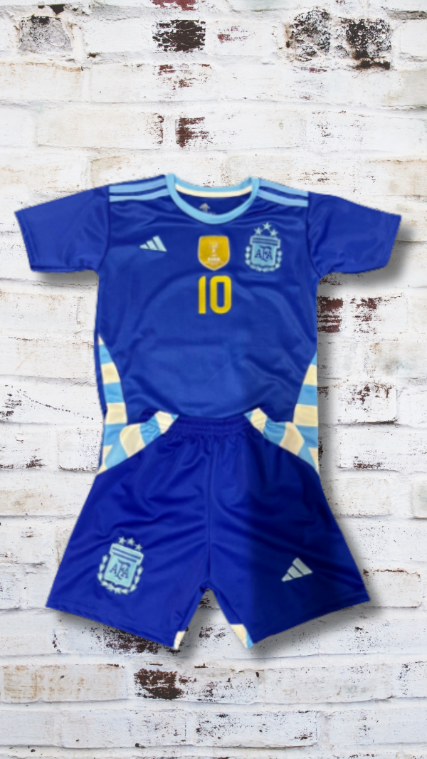 Producto - CAMISETA + SHORT SELECCION ARGENTINA SUPLENTE