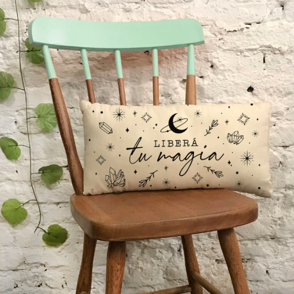 Producto - Almohadón Alargado LIBERÁ TU MAGIA