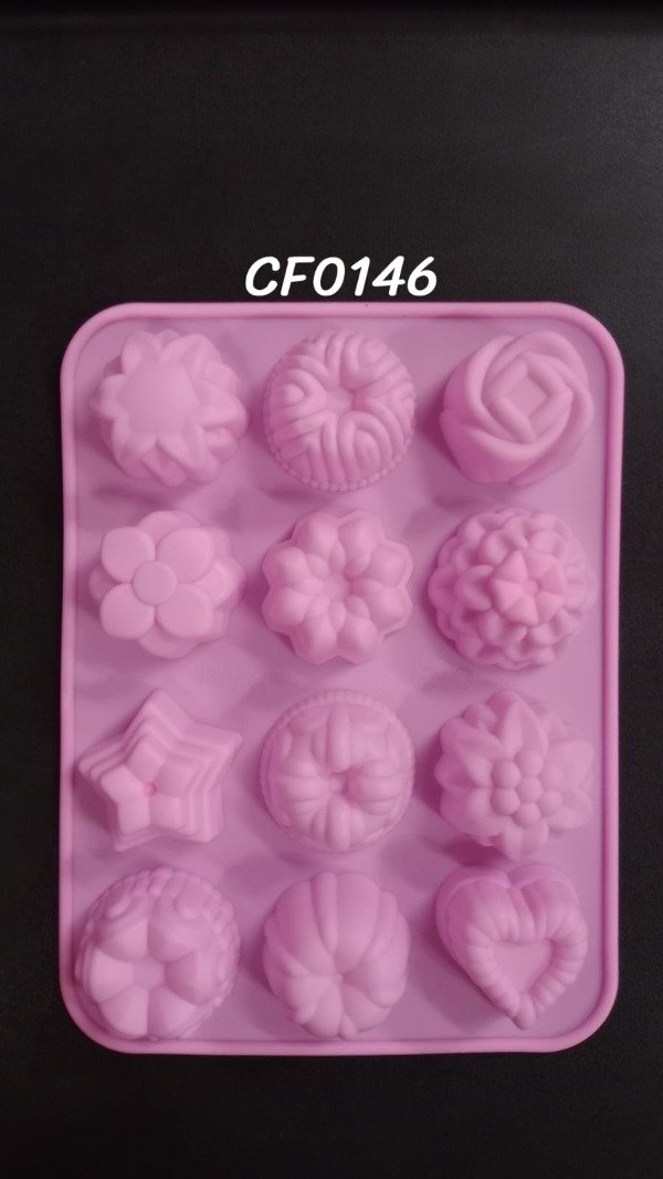 Producto - FLORES X 12 CORONA CORAZON BOMBONES GRANDES - CF0146