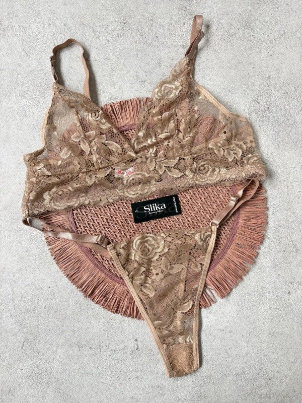 Conjunto bralette de encaje sin aro con colaless regulable — imagen 5