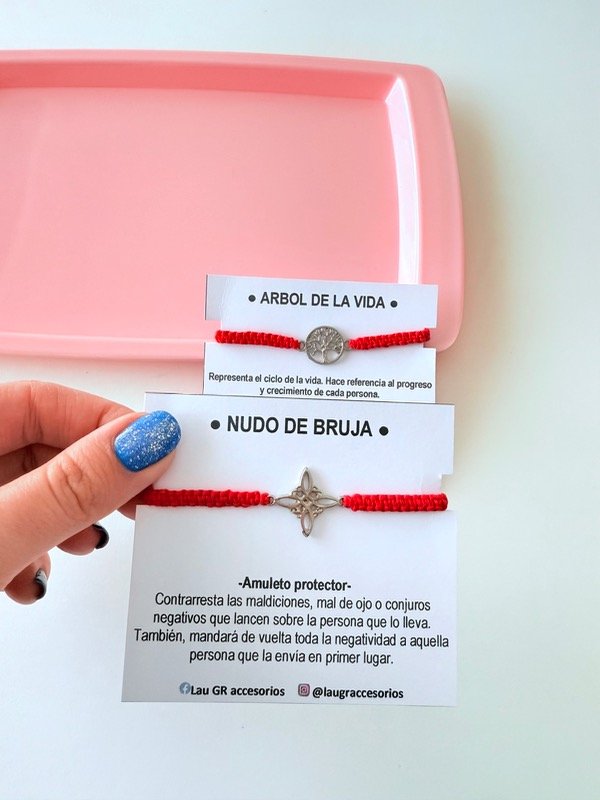 Producto - Pulsera protectora roja tejida con dije