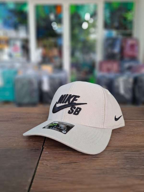 Producto - Gorra Nike Beige art 2008