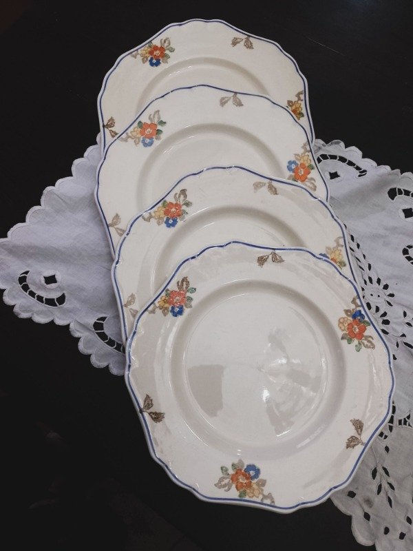 Producto - Platos playos Jhon Maddock