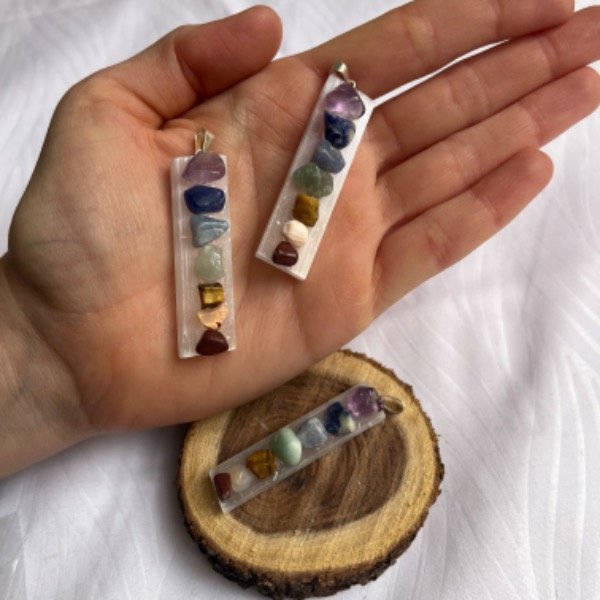 Producto - Dije Selenita 7 Chakras con Piedras