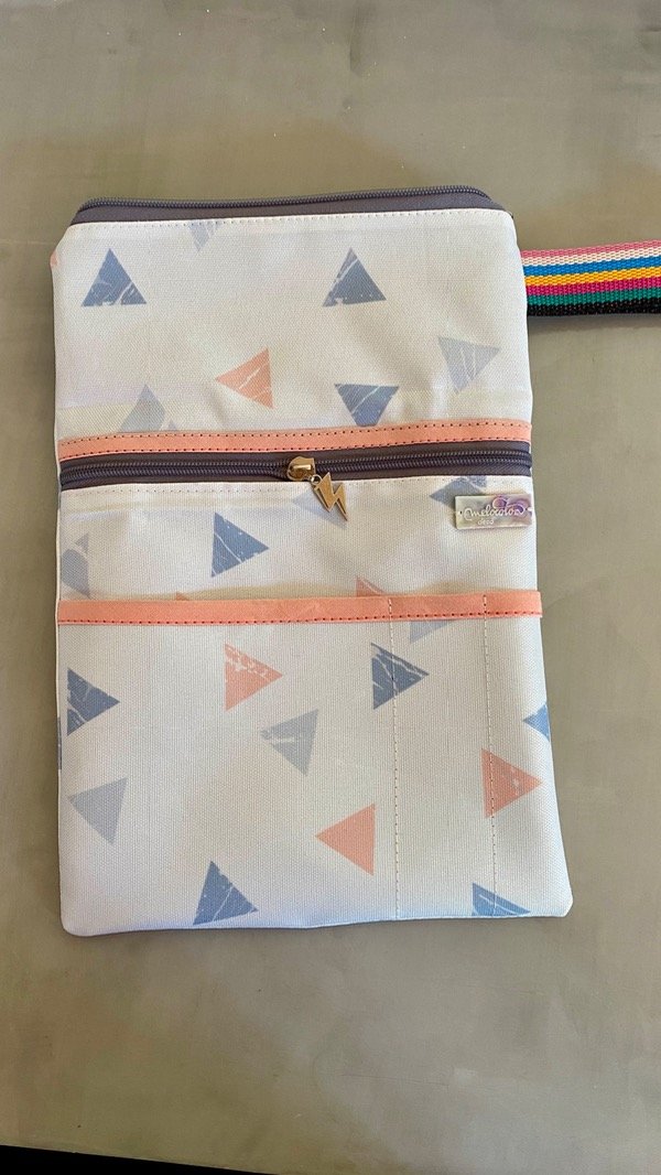 Producto - Funda para libros triángulos