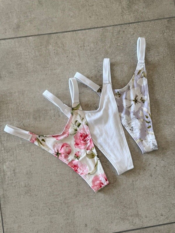 Producto - Pack en V algodon- Flores