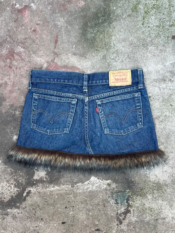 Producto - Mini Skirt Piel LEVIS - T 38