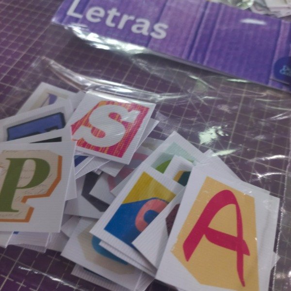 Producto - Letras de papel 230gr. X64 A-Z