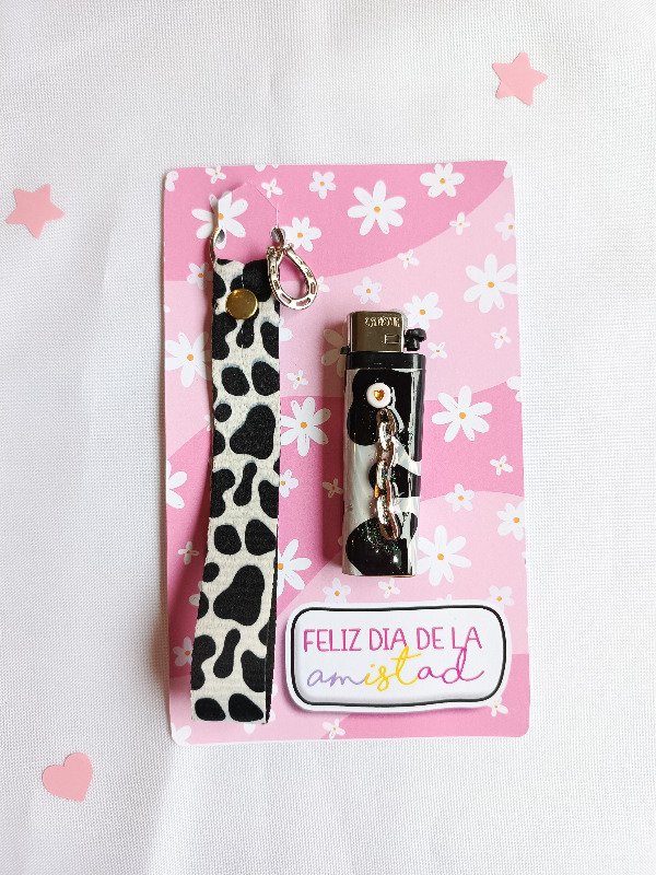 Producto - Set personalizado llavero y encendedor Regalo para amistad y eventos