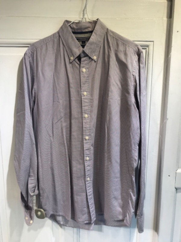 Producto - Camisa TOMMY HILFIGER puntitos azules y colorados Talle M - PRECIO: 70X