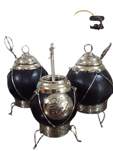 Producto - Conjunto con iniciales en caja bolsa.