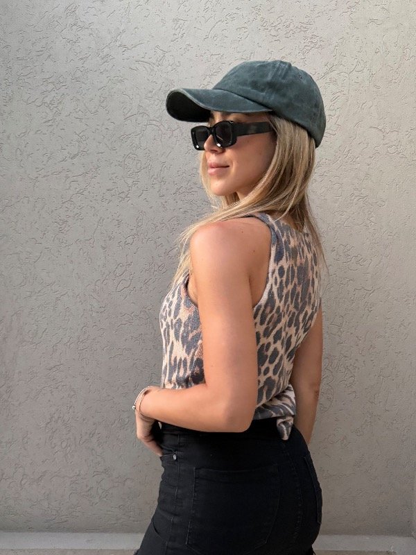 Producto - GORRA WASHED DARK GREY