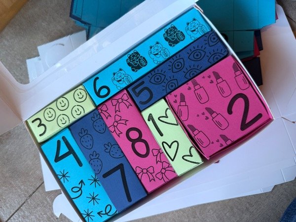 Producto - Caja calendario de adviento x8