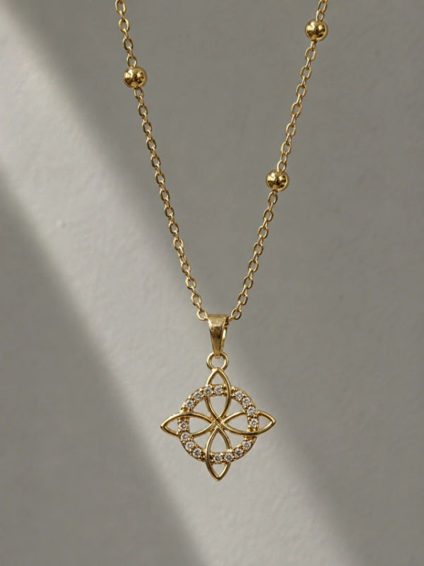 Producto - Collar Tere gold acero quirugico