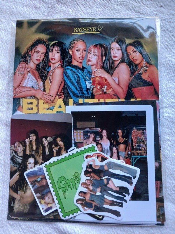 Producto - katseye pack