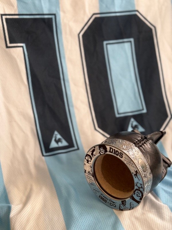 Producto - Mate Maradona