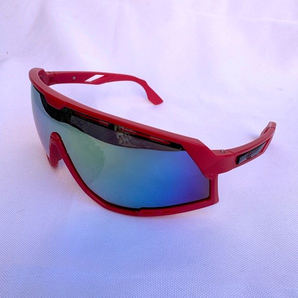 Producto - LENTES DEPORTIVOS GRANDES MATE ROJO