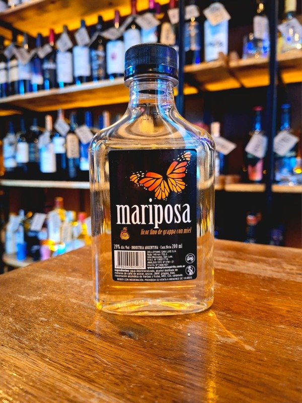 Producto - Petaca Grappa Mariposa c/miel 200cc