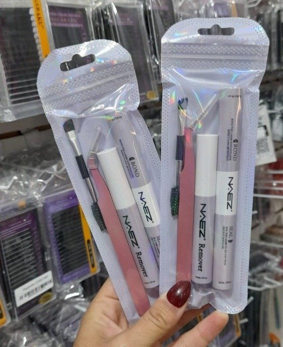 Producto - KIT DE PEGAMENTO Y REMOVEDOR PARA PESTAÑAS EN GRUPO NAEZ