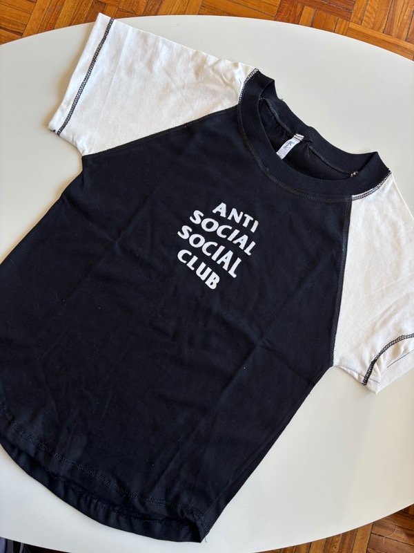 Producto - Baby tee antisocial