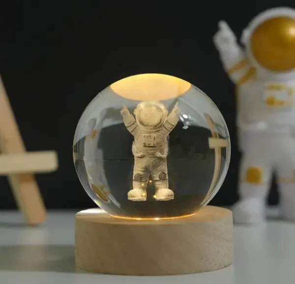Producto - LÁMPARA ESFERA LED ASTRONAUTA
