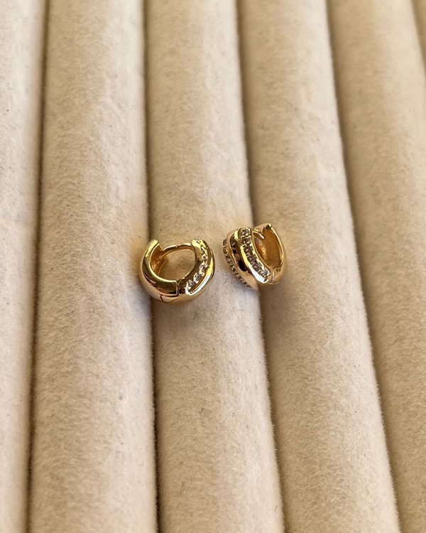Producto - Argollitas mini gruesas con cubic enchapadas en oro 18k 0.8cmd