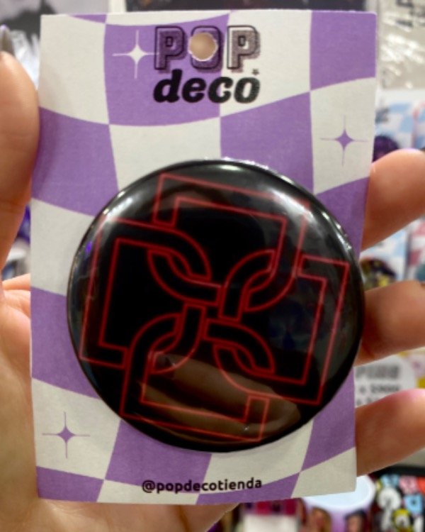 Producto - Pin Duki logoD