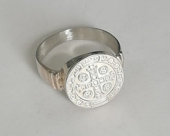 Producto - Anillo San Benito de Plata 925