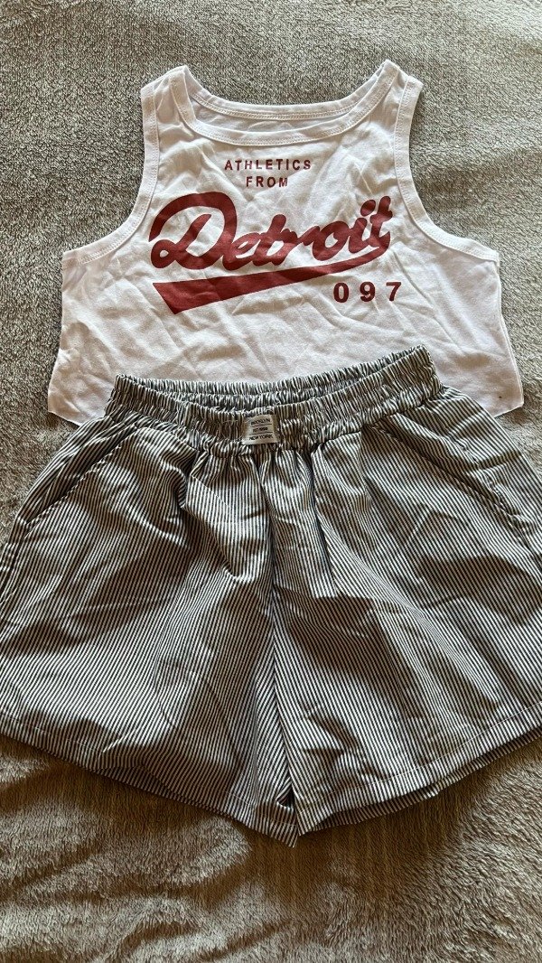 Producto - Short rayado