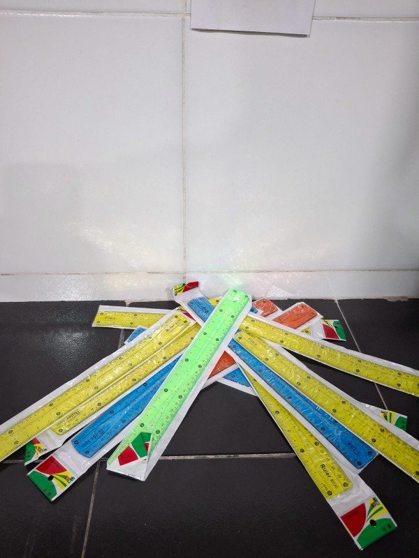 Producto - regla 30cm flexible