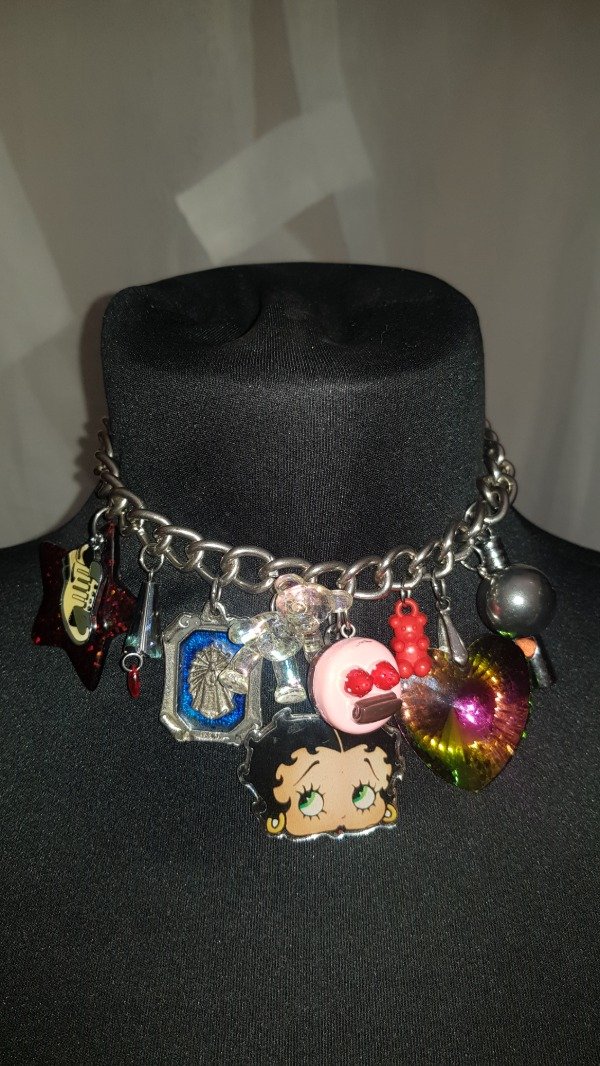 Producto - C. La put4 la virgen