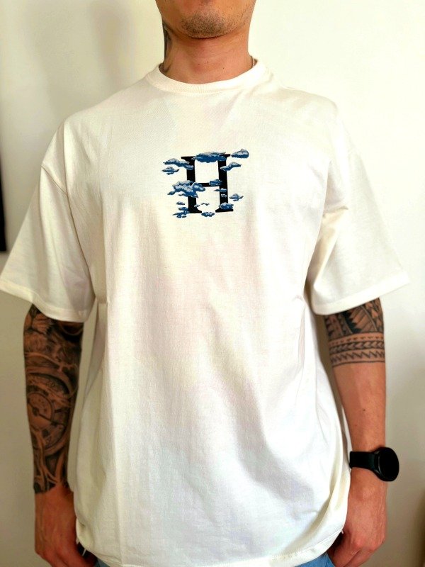 Producto - REMERA NUBES
