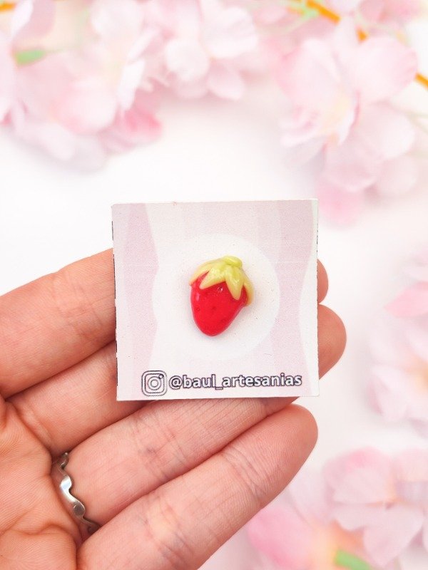 Producto - Pin frutillita