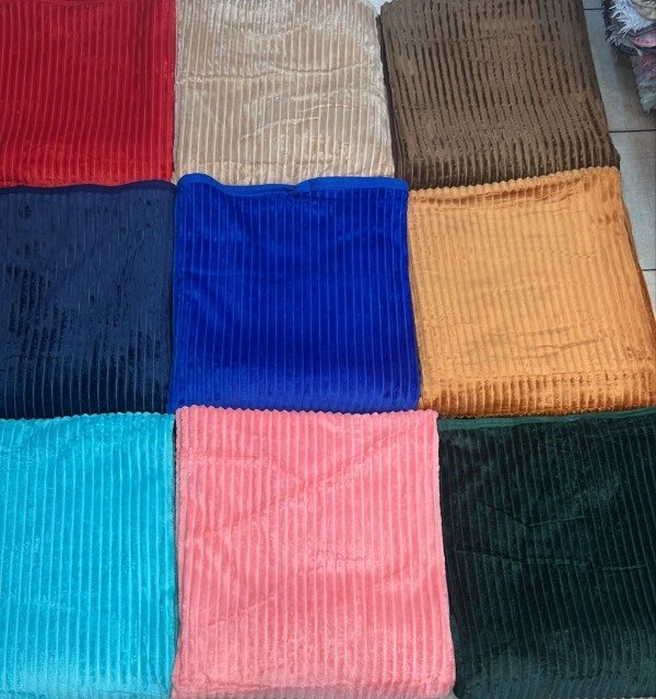 Producto - Frazada Lisas Con Corderito 2 1/2 Plazas